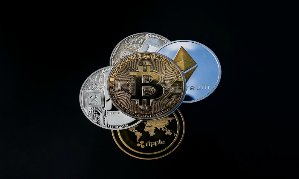 How Cryptos and Blockchain Are Changing the World
