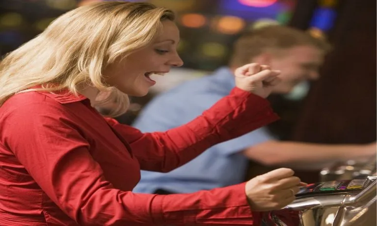 online casino winner slots heist