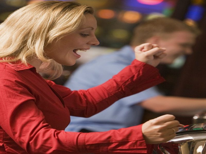 online casino winner slots heist