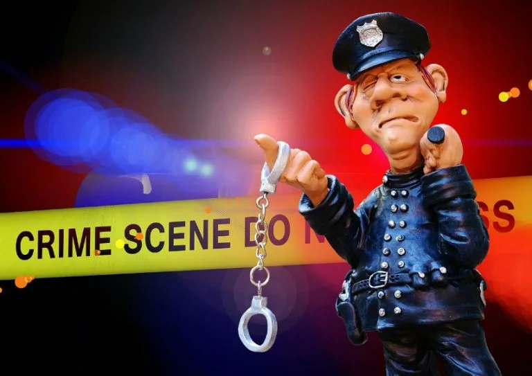 Get rewarded by solving a crime