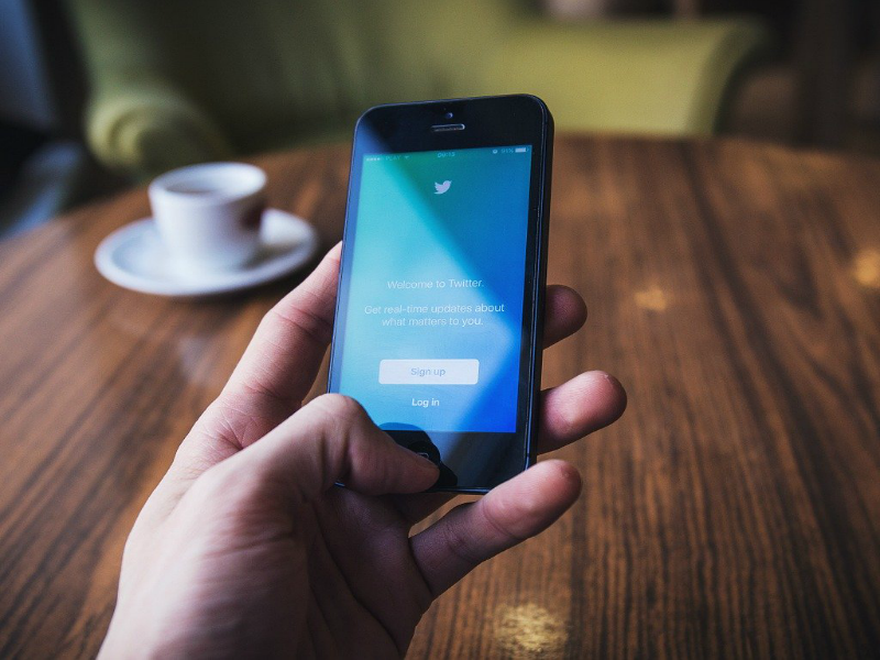 Twitter to remove the reply button